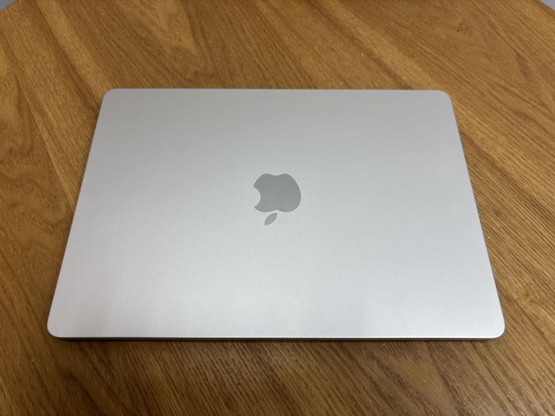 MacBook Air 13吋 M2 / 2024 / 16G / 256G / 星光 Mac,MacBook Apple,MacBook Air, MacBook, Macbook pro, iMac,Mac mini,Macbook pro m1,Macbook Pro m2,Macbook m3,Macbook air m1,Macbook Air m2,Macbook air m3