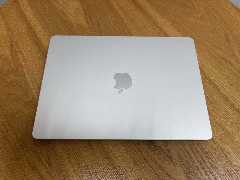 客製款 MacBook Air 13吋 M3 / 16G / 256G / 銀 / 電池92% Mac,MacBook Apple,MacBook Air, MacBook, Macbook pro, iMac,Mac mini,Macbook pro m1,Macbook Pro m2,Macbook m3,Macbook air m1,Macbook Air m2,Macbook air m3