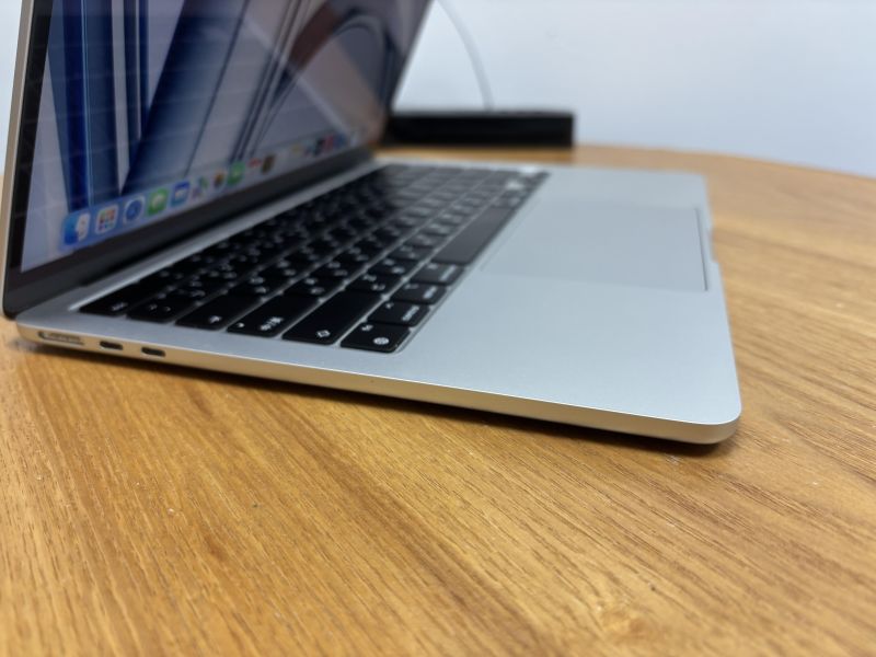 客製款 MacBook Air 13吋 M3 / 16G / 256G / 銀 / 電池99% Mac,MacBook Apple,MacBook Air, MacBook, Macbook pro, iMac,Mac mini,Macbook pro m1,Macbook Pro m2,Macbook m3,Macbook air m1,Macbook Air m2,Macbook air m3