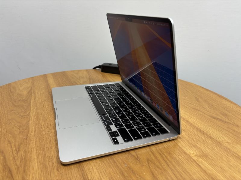 客製款 MacBook Air 13吋 M3 / 16G / 256G / 銀 Mac,MacBook Apple,MacBook Air, MacBook, Macbook pro, iMac,Mac mini,Macbook pro m1,Macbook Pro m2,Macbook m3,Macbook air m1,Macbook Air m2,Macbook air m3