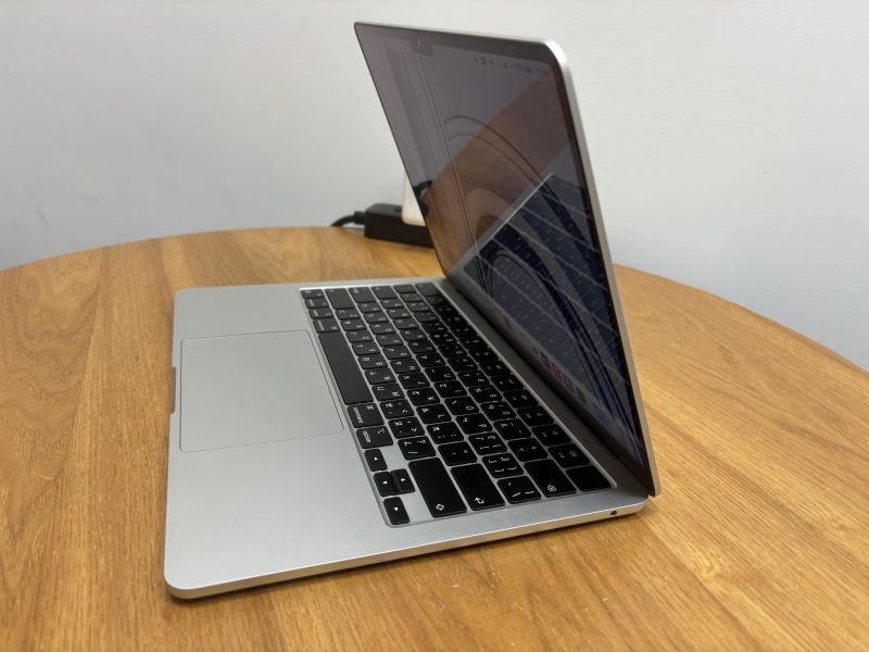 客製款 MacBook Air 13吋 M3 / 16G / 256G / 銀 / 電池99% Mac,MacBook Apple,MacBook Air, MacBook, Macbook pro, iMac,Mac mini,Macbook pro m1,Macbook Pro m2,Macbook m3,Macbook air m1,Macbook Air m2,Macbook air m3