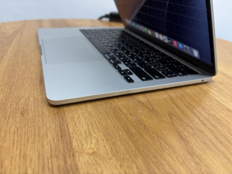 客製款 MacBook Air 13吋 M3 / 16G / 256G / 銀 / 電池100% Mac,MacBook Apple,MacBook Air, MacBook, Macbook pro, iMac,Mac mini,Macbook pro m1,Macbook Pro m2,Macbook m3,Macbook air m1,Macbook Air m2,Macbook air m3