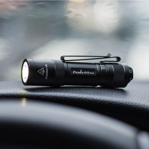 FENIX E12 V3.0 防災口袋手電筒 FENIX,防災,手電筒,求生裝備,EDC,LED