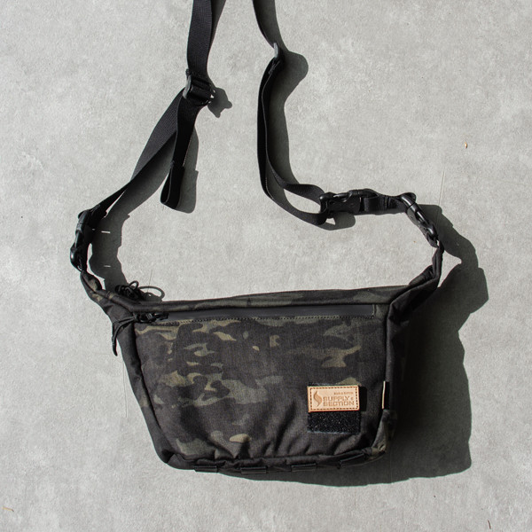 Betty 旅行隨身包 / 聯名版 迷彩,軍風,多地型, 旅行包,防盜包,隨身包