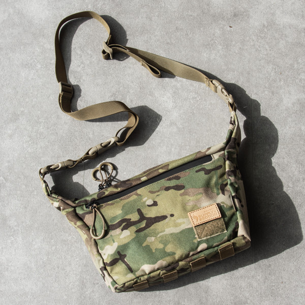 Betty 旅行隨身包 / 聯名版 迷彩,軍風,多地型, 旅行包,防盜包,隨身包