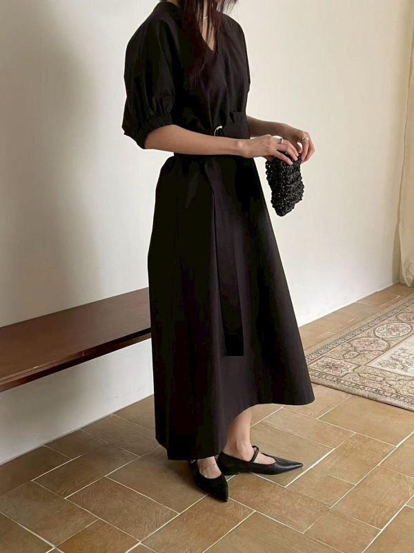 側腰封造型縮袖洋裝 