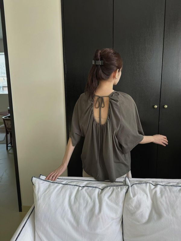 必敗！美背舒適棉傘襬上衣 