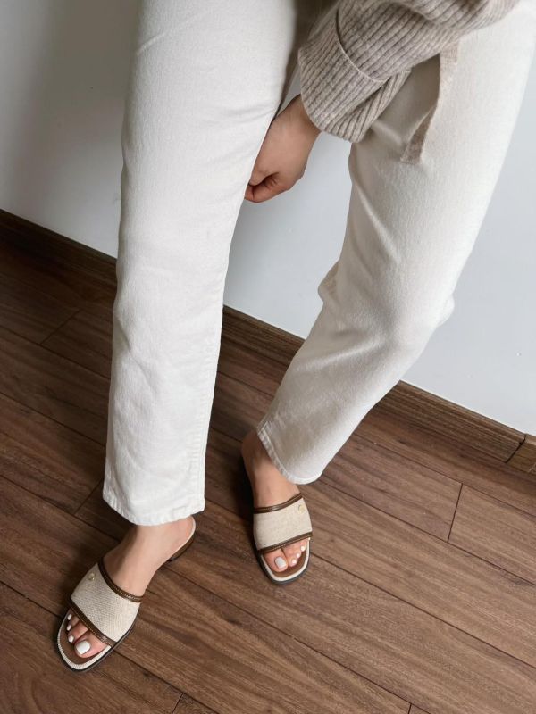 清涼編織低跟鞋 