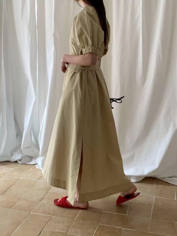 側腰封造型縮袖洋裝 