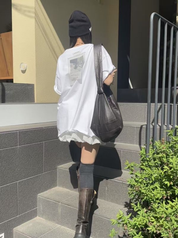 後飄逸布標長版棉tee 