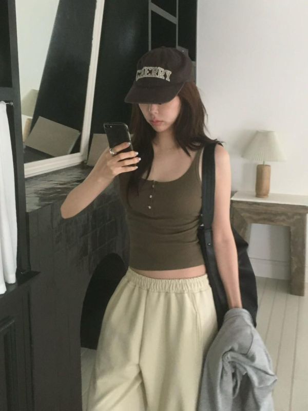 炫光釦細帶背心 