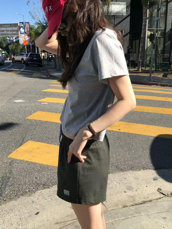 質感布標基本款棉tee 