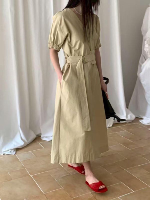 側腰封造型縮袖洋裝 