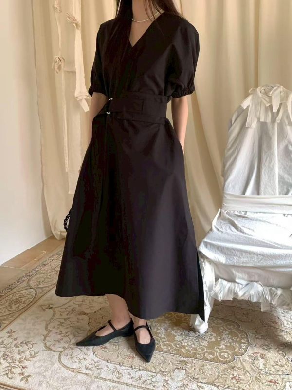 側腰封造型縮袖洋裝 