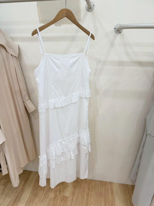 浪漫多層裙擺細肩帶洋裝 