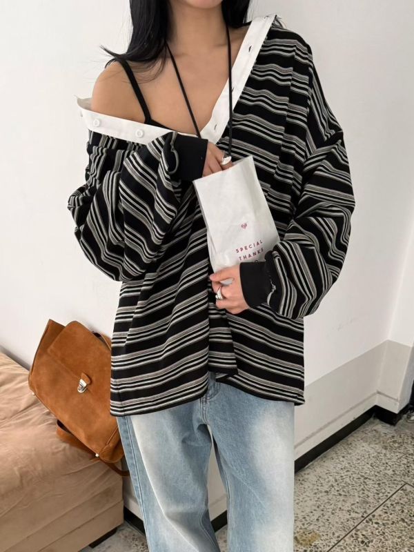 異材質拼接領條紋tee 