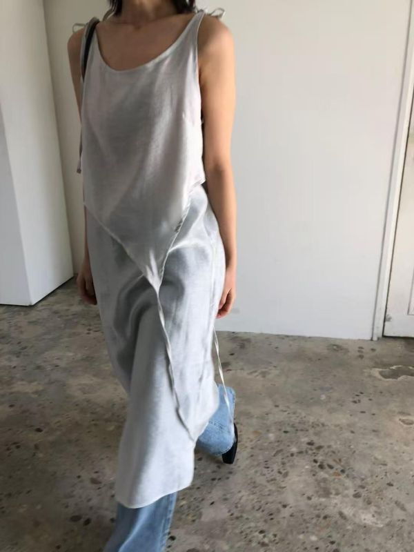 仙女飄逸緞面綁帶罩衫 