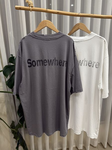 英字母割破造型寬tee 