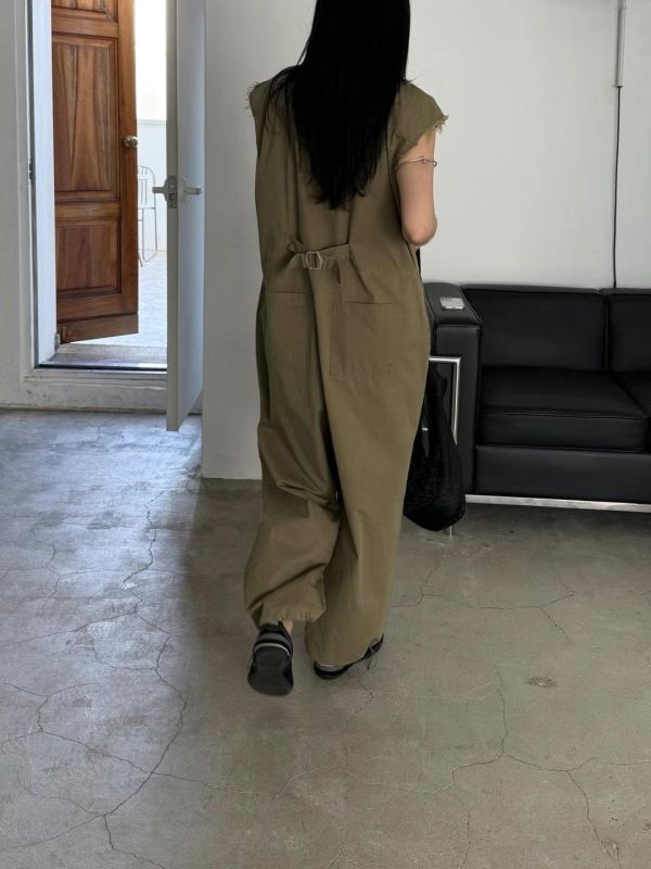 品牌設計袖口抽鬚率性連身褲 