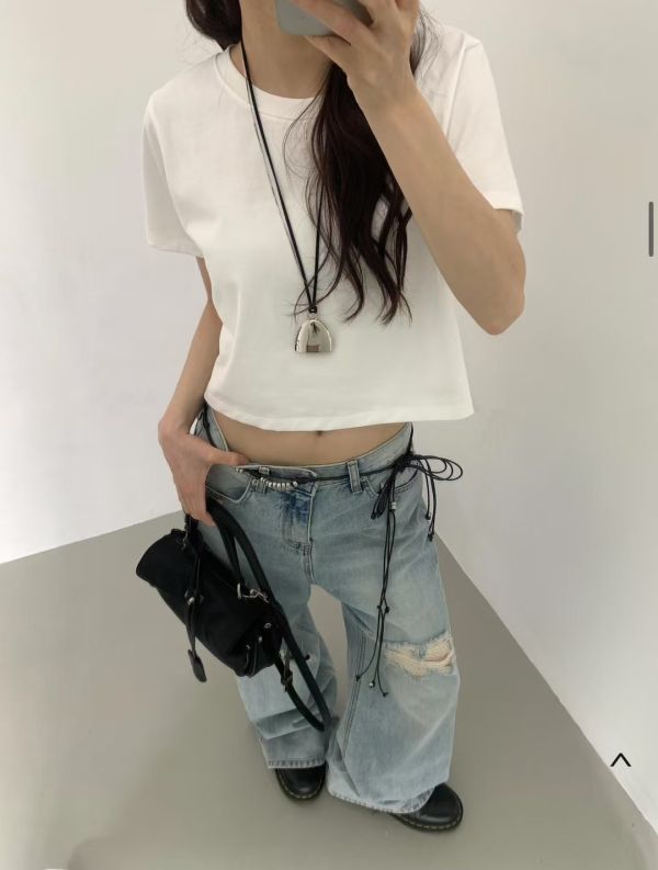 後飄逸布標短版棉tee 