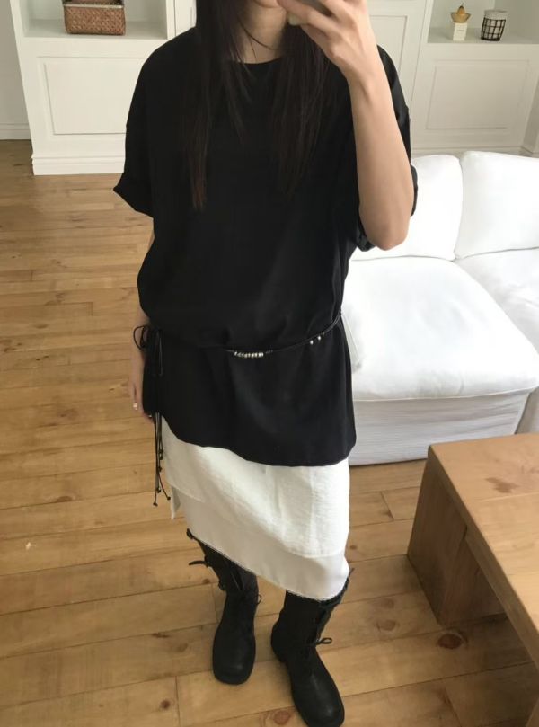後飄逸布標長版棉tee 