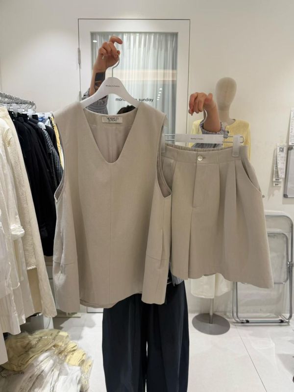 兩件式休閒感西裝背心套裝 