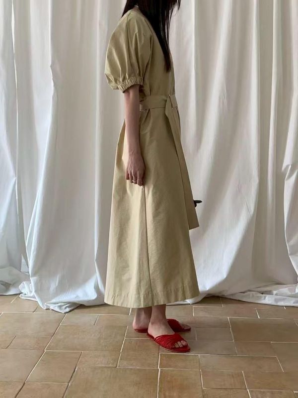 側腰封造型縮袖洋裝 