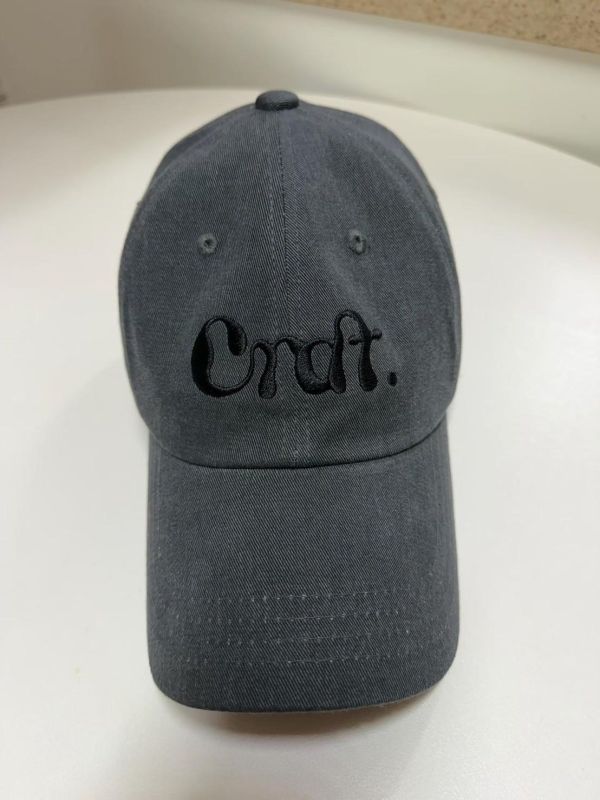 品牌刺繡炭灰棒球帽 