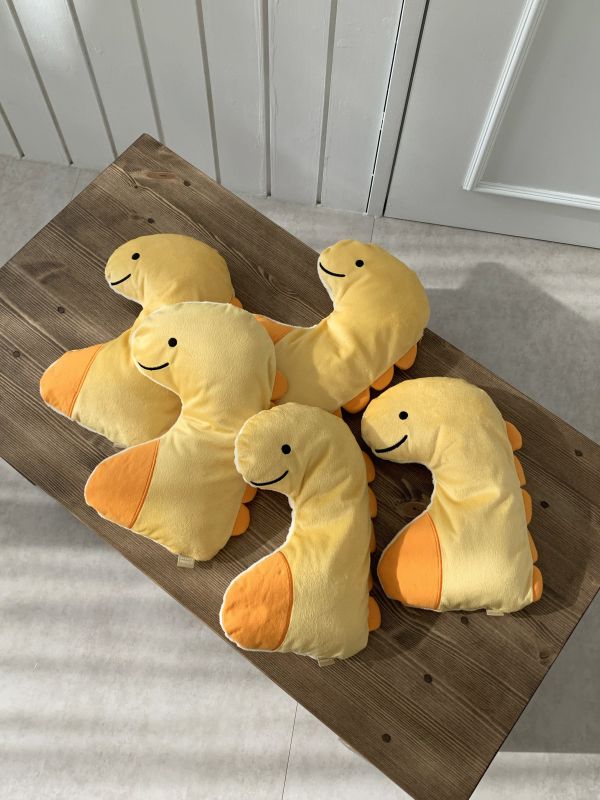 預購0112收單 | DRRR家恐龍系列之恐龍抱枕 寵物服飾,寵物選品,韓國寵物服飾,狗衣服,貓衣服,韓國寵物品牌,寵物有機棉,韓國寵物選品,韓國寵物秋冬選品,狗圍巾,寵物保暖,寵物保暖服飾,韓國寵物保暖服飾