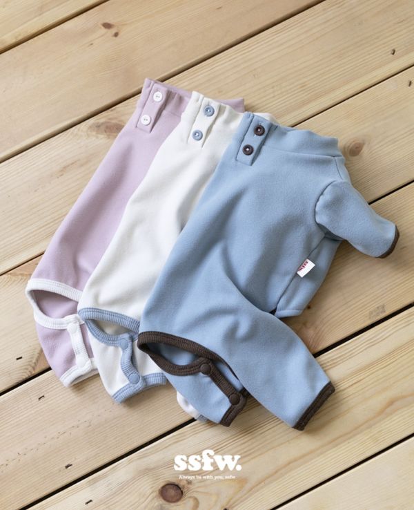 預購1020收單 | SSFW SSFW 滾邊保暖打底四腳衣(三色 S-2XL) 寵物服飾,寵物選品,韓國寵物服飾,狗衣服,貓衣服,韓國寵物品牌,寵物有機棉,韓國寵物選品,韓國寵物秋冬選品,寵物可愛上衣,寵物胸背衣,SSFW,BITEME,寵物保暖,寵物四腳衣