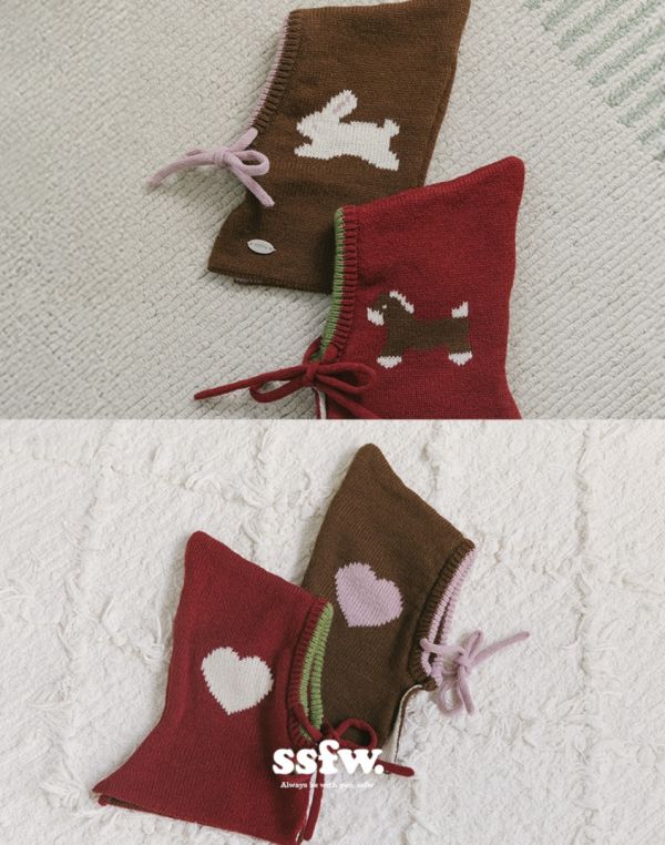 SSFW | 聖誕新年必備小紅帽斗篷領巾(S-L) 寵物服飾,寵物選品,韓國寵物服飾,狗衣服,貓衣服,韓國寵物品牌,寵物有機棉,韓國寵物選品,韓國寵物秋冬選品,寵物可愛上衣,寵物胸背衣,SSFW,BITEME,寵物保暖,寵物四腳衣