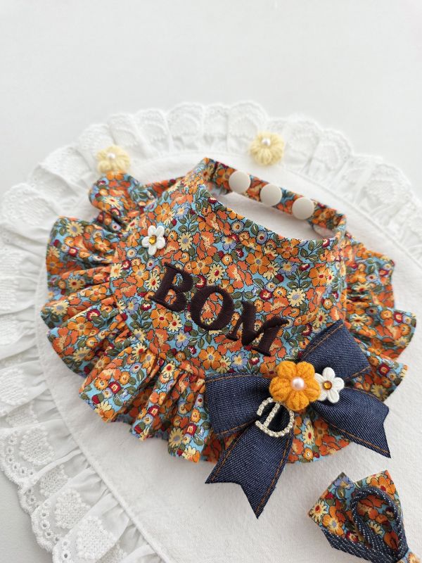 預購1012收單 | SOSO Delight 秋冬橘色花花刺繡領巾 寵物服飾,寵物選品,韓國寵物服飾,狗衣服,貓衣服,韓國寵物品牌