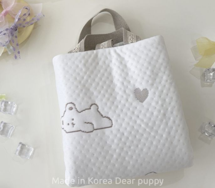 Dear Puppy |  壓紋熊熊涼感材質散步墊(S/M/L) 寵物服飾,寵物選品,韓國寵物服飾,狗衣服,貓衣服,韓國寵物品牌,寵物有機棉,韓國寵物選品,韓國寵物春夏選品,寵物涼感墊