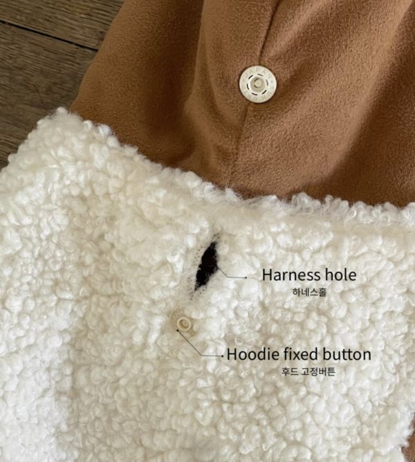 HUG ME | 泰迪毛披風-咖色(S-XL) 寵物服飾,寵物選品,韓國寵物服飾,狗衣服,貓衣服,韓國寵物品牌,寵物有機棉,韓國寵物選品,韓國寵物秋冬選品,寵物可愛上衣,寵物胸背衣,SSFW,BITEME,寵物保暖,寵物四腳衣