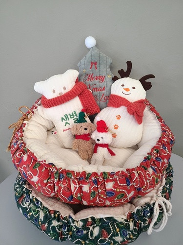 預購1123收單 | Fundle 聖誕熊熊刺繡娃娃 寵物服飾,寵物選品,韓國寵物服飾,狗衣服,貓衣服,韓國寵物品牌,寵物有機棉,韓國寵物選品,韓國寵物秋冬選品,狗四腳衣,寵物保暖,寵物保暖服飾,韓國寵物保暖服飾,寵物聖誕禮物