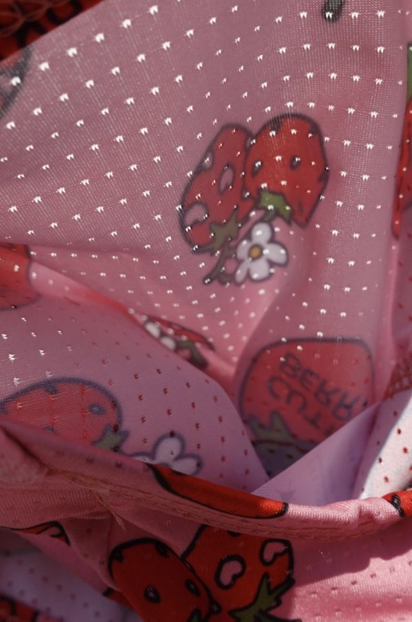 [ClusterRound] CRR草莓滿版涼感吊嘎 寵物服飾,寵物選品,韓國寵物服飾,狗衣服,貓衣服,韓國寵物品牌,寵物配件