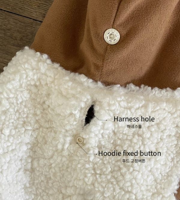 HUG ME | 泰迪毛披風-白色(S-XL) 寵物服飾,寵物選品,韓國寵物服飾,狗衣服,貓衣服,韓國寵物品牌,寵物有機棉,韓國寵物選品,韓國寵物秋冬選品,寵物可愛上衣,寵物胸背衣,SSFW,BITEME,寵物保暖,寵物四腳衣