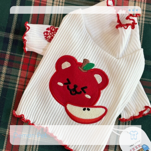 BELELE蘋果熊木耳邊坑條上衣(S-2XL) 寵物服飾,寵物選品,韓國寵物服飾,狗衣服,貓衣服,韓國寵物品牌,寵物有機棉,韓國寵物選品,韓國寵物秋冬選品,狗圍巾,寵物保暖,寵物保暖服飾,韓國寵物保暖服飾