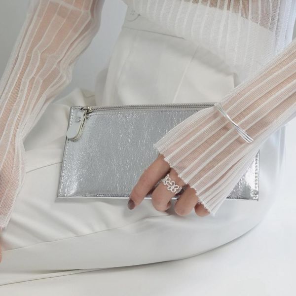 低調高級感 霧面金屬銀真皮長夾 