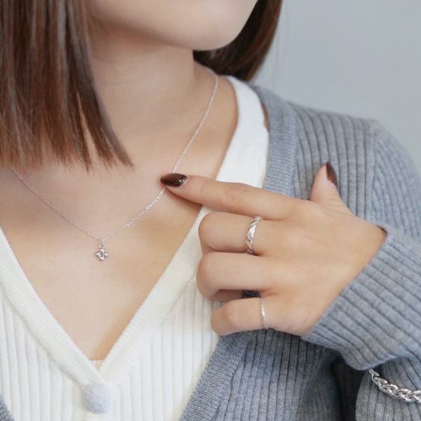 圓珠十字架項鍊 