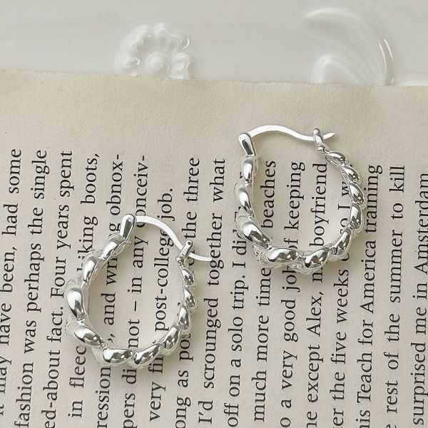 高級感！螺旋彎曲 壓扣耳環 