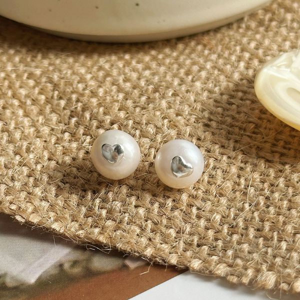 小巧愛心 淡水珍珠耳釘 