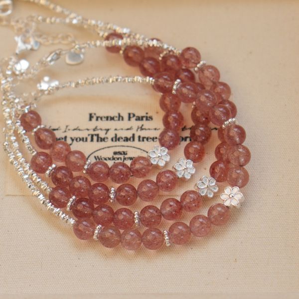 浪漫碎花約會 草莓晶手鍊 韓系純銀手鍊,S925抗敏手環,簡約手鍊推薦,女生日常百搭手鍊,情侶手鍊純銀,姐妹手鍊禮物,純銀手環,韓系風格,個性手鍊推薦