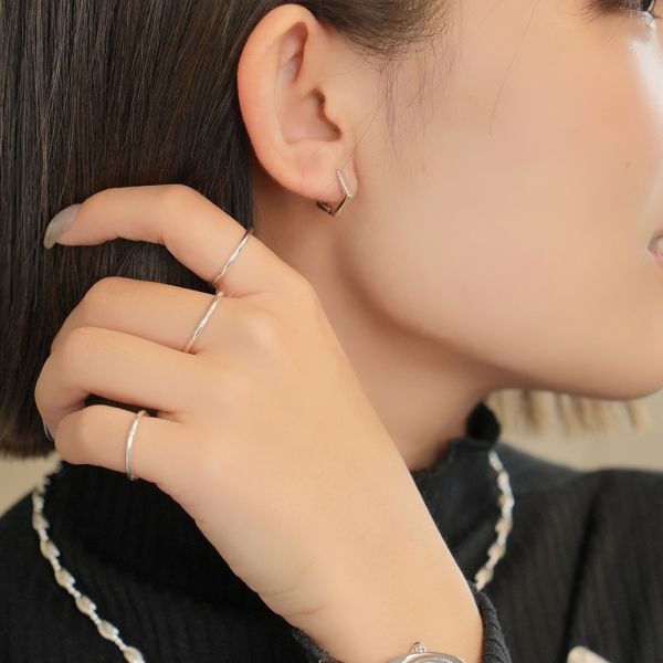 個性六角形 易扣耳環 韓系純銀耳環,S925抗敏耳釘,女生氣質耳環推薦,小巧純銀耳環,抗敏耳環不過敏,百搭日常耳環,簡約韓系耳飾