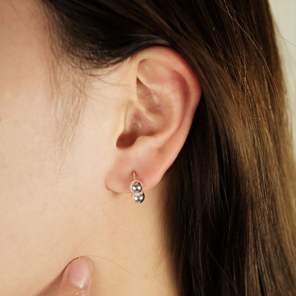 韓國 雙胞胎圓珠 洗澡睡覺免拆 純銀易扣耳環 韓系純銀耳環,S925抗敏耳釘,女生氣質耳環推薦,小巧純銀耳環,抗敏耳環不過敏,百搭日常耳環,簡約韓系耳飾