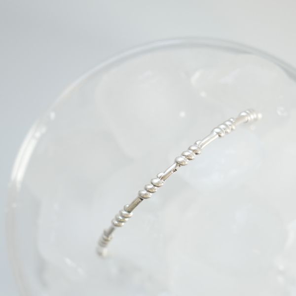 麻繩捲 純銀手鐲 韓系純銀手鍊,S925抗敏手環,簡約手鍊推薦,女生日常百搭手鍊,情侶手鍊純銀,姐妹手鍊禮物,純銀手環,韓系風格,個性手鍊推薦