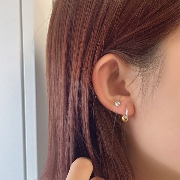 貓眼圓珠 金銀撞色 易扣耳環 韓系純銀耳環,S925抗敏耳釘,女生氣質耳環推薦,小巧純銀耳環,抗敏耳環不過敏,百搭日常耳環,簡約韓系耳飾