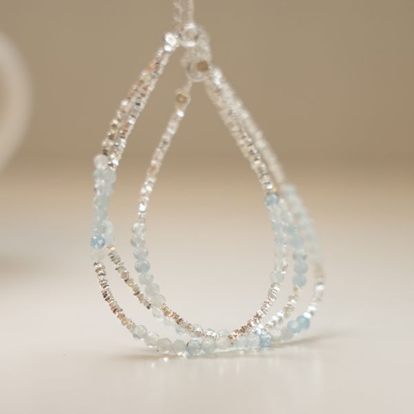 冰沁清透 海藍寶 碎銀手鍊 韓系純銀手鍊,S925抗敏手環,簡約手鍊推薦,女生日常百搭手鍊,情侶手鍊純銀,姐妹手鍊禮物,純銀手環,韓系風格,個性手鍊推薦