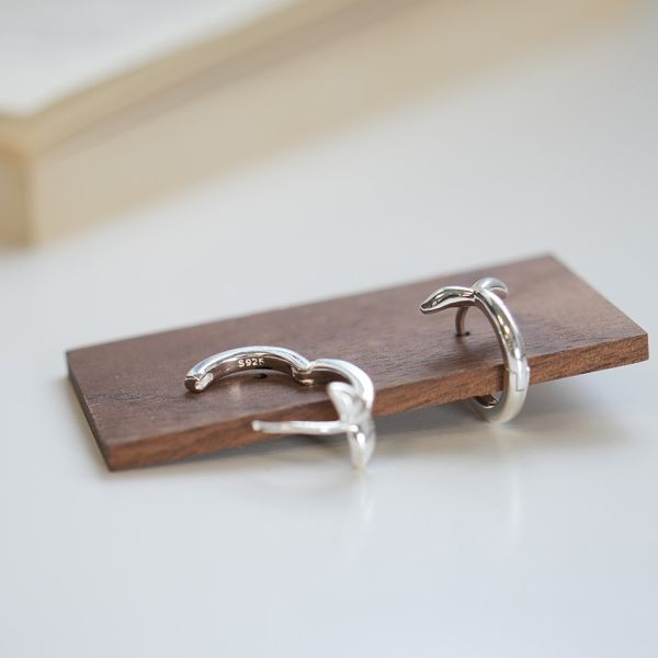 夕陽人魚 易扣耳環 韓系純銀耳環,S925抗敏耳釘,女生氣質耳環推薦,小巧純銀耳環,抗敏耳環不過敏,百搭日常耳環,簡約韓系耳飾