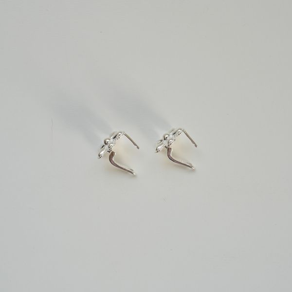 花花滾邊圓珠 易扣耳環 韓系純銀耳環,S925抗敏耳釘,女生氣質耳環推薦,小巧純銀耳環,抗敏耳環不過敏,百搭日常耳環,簡約韓系耳飾